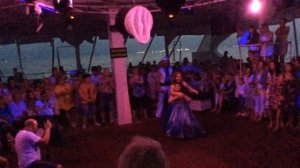 Трогательный танец мамы и дочки Belem, Hotel Titanik