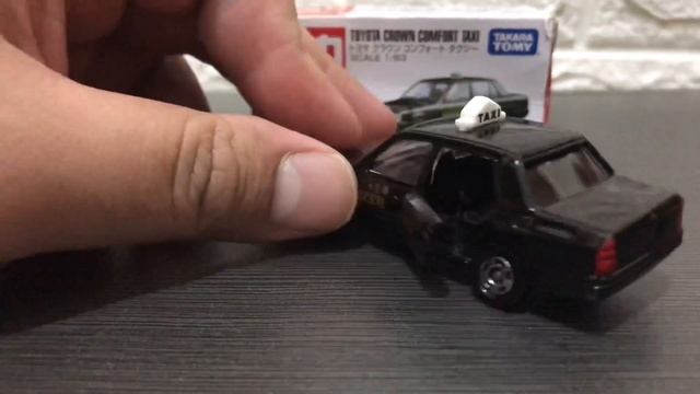 Tomica No. 51 Toyota Crown Comfort Taxi | #トミカ No. 51 #トヨタクラウンコンフォートタクシー | Takara Tomy смотреть онлайн