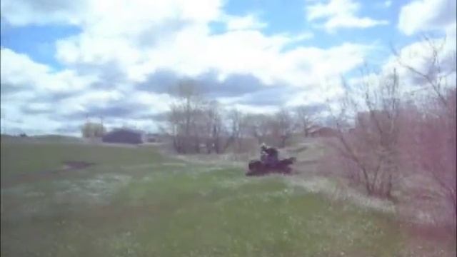 Can Am Outlander 650 XT Quad w/ Power Steering & Apache Track Kit смотреть онлайн