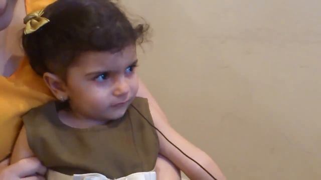 Глухие слышат в первый раз