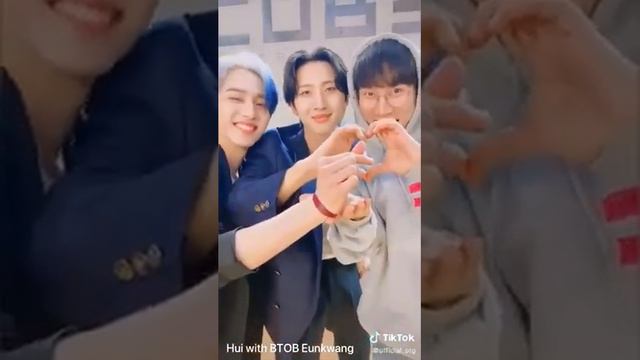 Idols doing the Daisy Challenge by Pentagon (Tiktok Compilation) смотреть онлайн