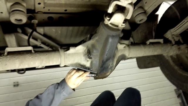 Замена масла в мостах спайсер (УАЗ Патриот) смотреть онлайн