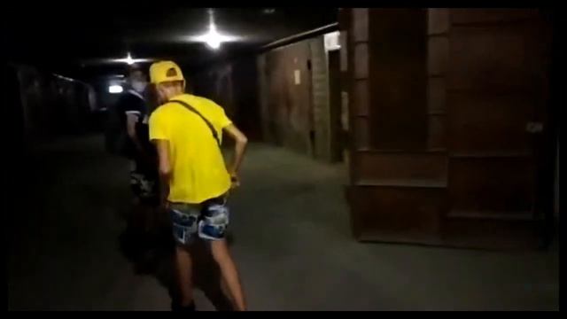 проникли в гараж где запрещено ходить посторинним смотреть онлайн