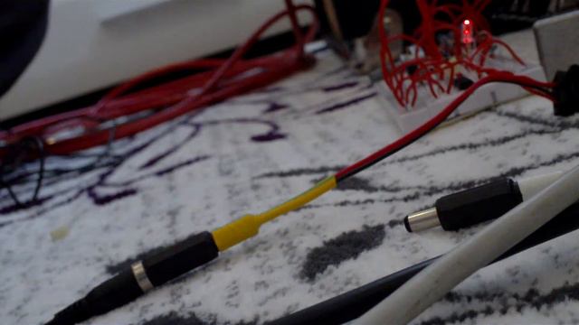 DIY auto-wah with op amp based LFO смотреть онлайн