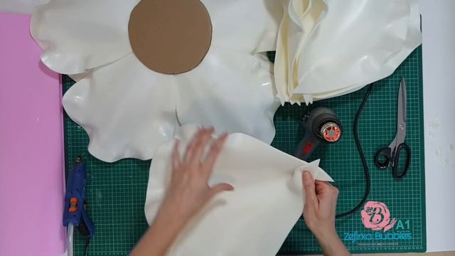 Мастер класс настенный цветок из изолона смотреть онлайн