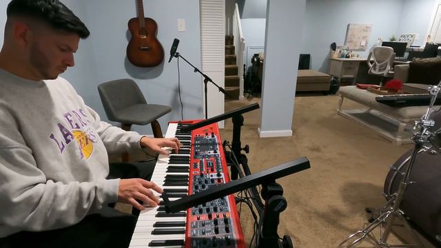 Howls Moving Castle Theme Piano Cover (Nord Stage 3) смотреть онлайн