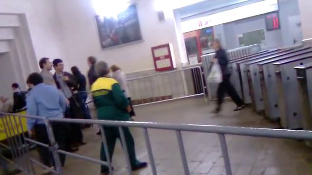 в метро гоняют зайцев.mp4 смотреть онлайн