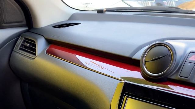 Самый быстрый и дерзкий - Suzuki Swift Sport! Попробуй догони эту бешеную табуретку! Обзор!