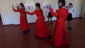 приветственный бурятский танец