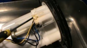 Замена топливного фильтра Honda Accord CL7