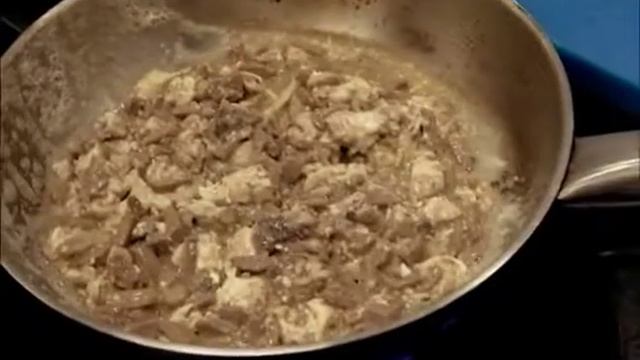 Как готовят блюдо "Тортилья Сакромонте" | Світ на смак смотреть онлайн