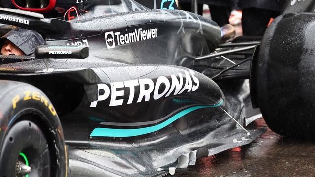 Mercedes takes design U-turn to beat Ferrari смотреть онлайн