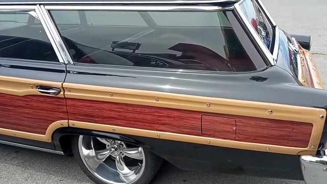 1963 Ford Country Squire смотреть онлайн