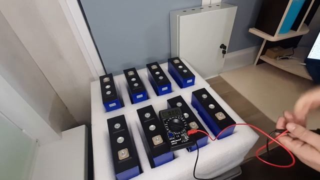 Литий железо фосфатный аккумулятор LiFePo4 200Ач  8 штук