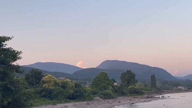 ВЛОГ| Приморская, Кафе в Абхазии| Приятный отдых с семьей смотреть онлайн