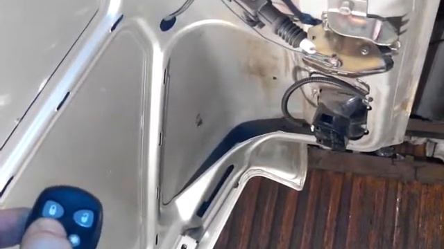 2115 открытие багажника с кнопки 2