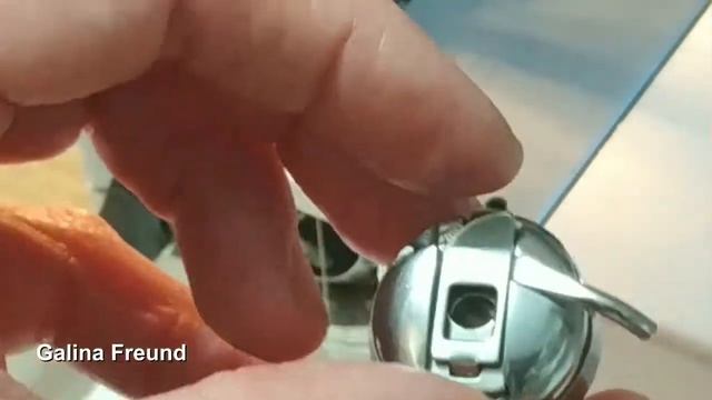 Как намотать нитку на шпульку швейной машинки смотреть онлайн