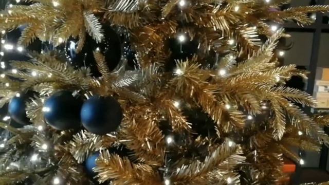 🎄Друзья, Новый год уже в пути! смотреть онлайн