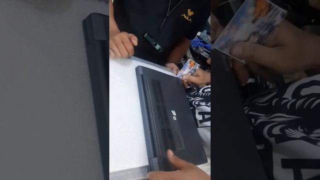 Part 1 : Lenovo ideapad V14 G3 memory upgrade #jakarta #servicelaptop #laptop #lenovo смотреть онлайн