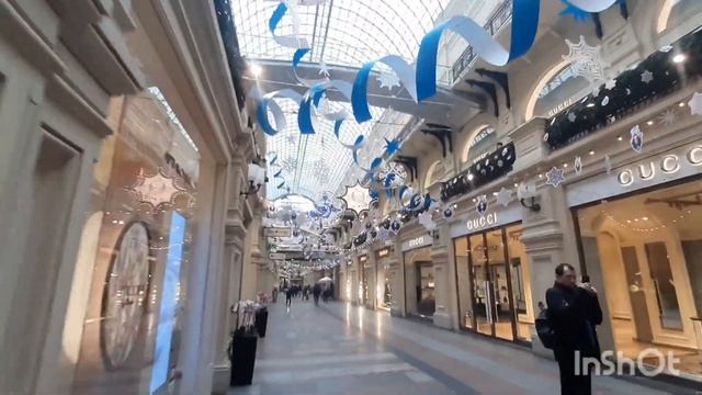 Прогулки по Москве. Новогодний ГУМ 2023 в стиле гжель смотреть онлайн