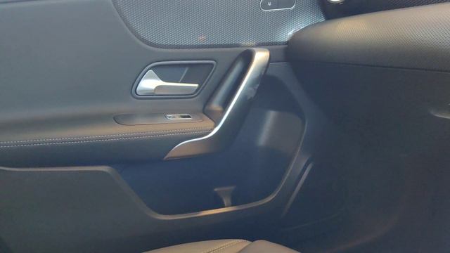 Mercedes Benz New 2019 CLA/A-Class INTERIOR walkthrough!!! смотреть онлайн