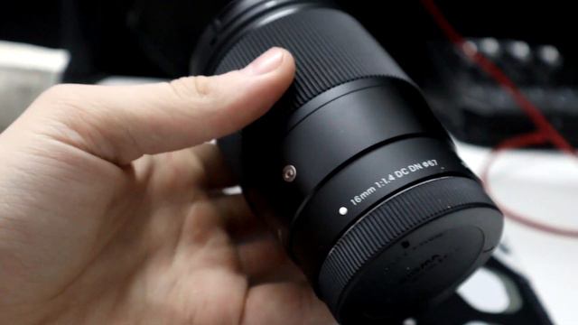 Unboxing/review of my Sigma 16 MM F1.4 lens смотреть онлайн