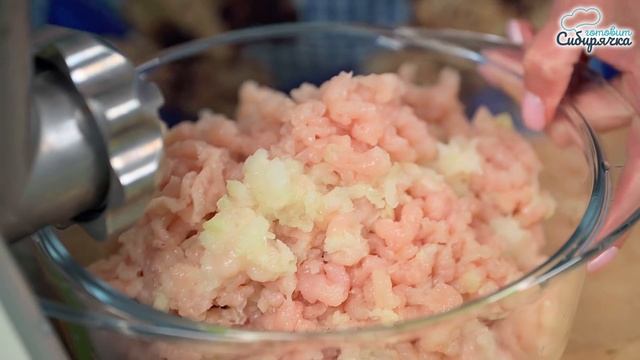 Мои Куриные котлеты и НА СЛЕДУЮЩИЙ ДЕНЬ сочные! Рецепт котлет без хлеба и картошки! смотреть онлайн