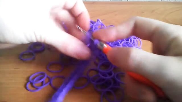 Восьмерка из резинок на ручку смотреть онлайн