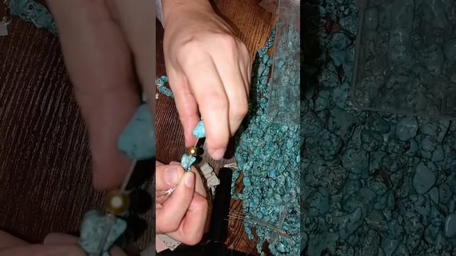 Всем привет❤ мой бренд mama-memory. Украшение из самородков бирюзы натуральной ?Арт.на WB 150913963 смотреть онлайн