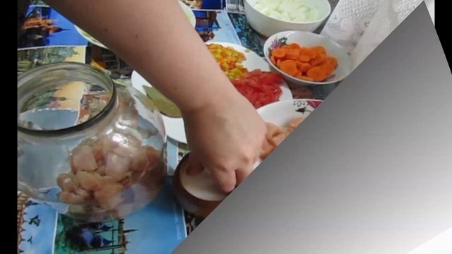 КОГДА МАЛО ВРЕМЕНИ, А ТАК ХОЧЕТСЯ ПРИГОТОВИТЬ ВКУСНЫЙ УЖИН! КУРИЦА С ОВОЩАМИ В БАНКЕ! смотреть онлайн