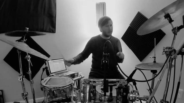 VI - Mateus Asato acoustic drum cover смотреть онлайн