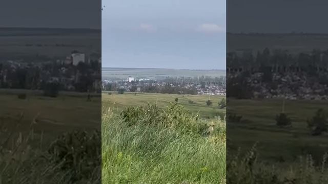 ?Бахмут, Россия, наши дни Город превратился в одно сплошное поле боя, для жизни не пригоден - ни о смотреть онлайн