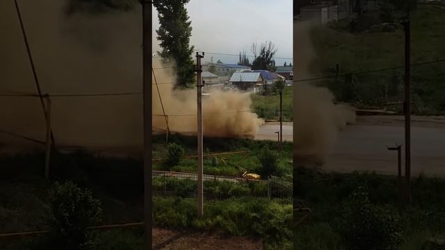 В пос.Алгабас взорвалась труба смотреть онлайн