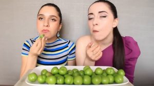 КТО СЬЕСТ БОЛЬШЕ ПОЛУЧИТ 50$ /MUKBANG asmr Ayka Emilly Ask Fatima