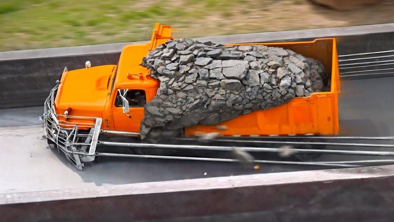 Идиоты за Рулём Грузовиков, Которые на 100% Облажались смотреть онлайн