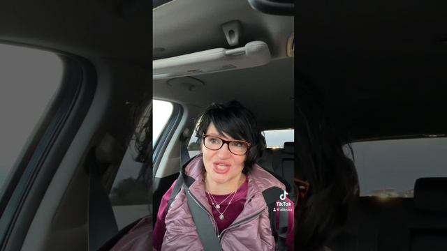 #563.КОГДА ЖЕНЩИНА ТЕБЕ ГОВОРИТ, ЧТО ОНА ВЫГЛЯДИТ ЛУЧШЕ, моложе ТЕБЯ… смотреть онлайн