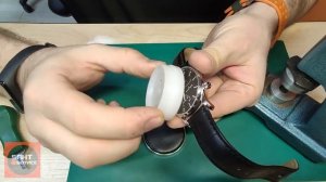 Как заменить батарейку в часах с крышкой хлопушкой Jaques Lemans