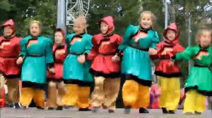 бурятский  танец в исполнении детей  из Южно-Сахалинска