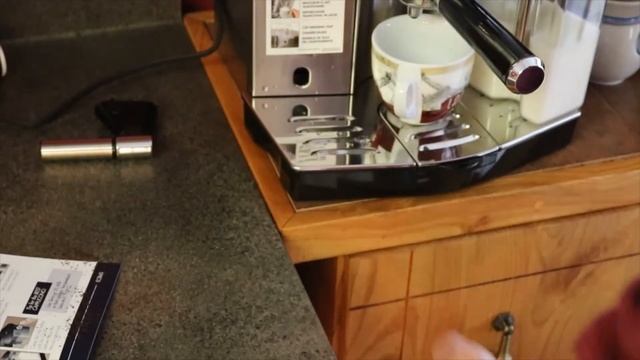 De Longhi EC860 Automatic Cappuccino Machine смотреть онлайн
