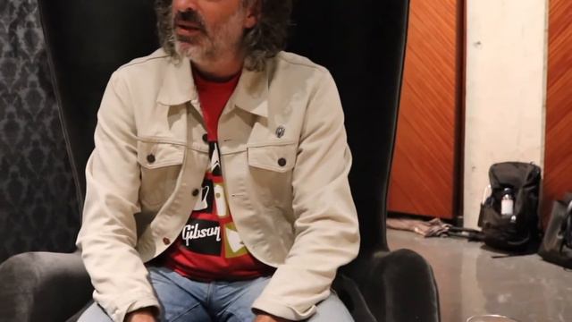 A Chat with JC Curleigh of Gibson Guitar смотреть онлайн