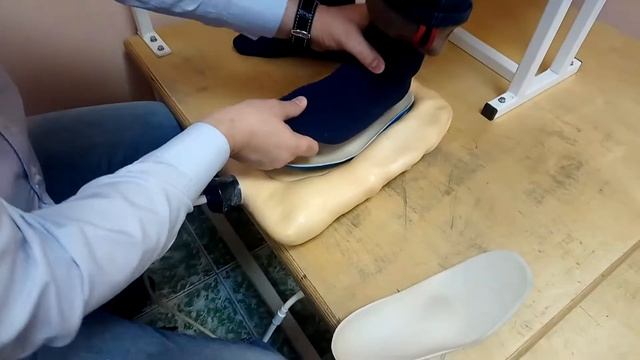 Изготовление индивидуальных стелек при пяточной шпоре. Ортопедическое ателье АлександраДробышева смотреть онлайн