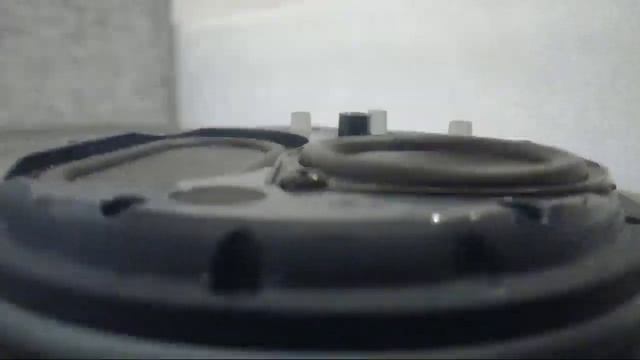 Jbl Clip 3 Bass Test 100% Volume смотреть онлайн
