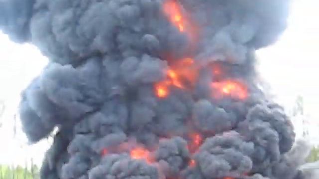 Горит нефть на месторождении смотреть онлайн