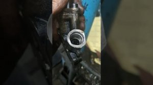 Audi 80 заклинило редукционный клапан 2