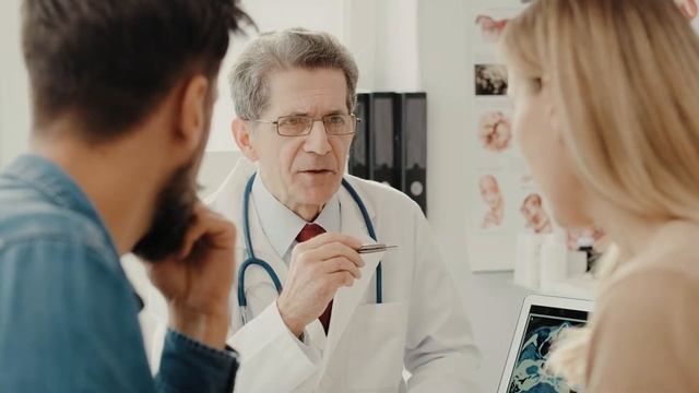 Doctor ने इस लड़की को बचा लिया वरना. woman sleep with python every night.#python.@aajkafact. смотреть онлайн