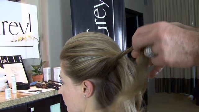 Jennifer Lawrence's 2013 Oscars Hair How-To/Tutorial смотреть онлайн