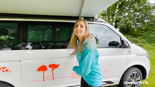 VW T6.1 California Beach Erklärvideo - roadsurfer Beach Hostel смотреть онлайн