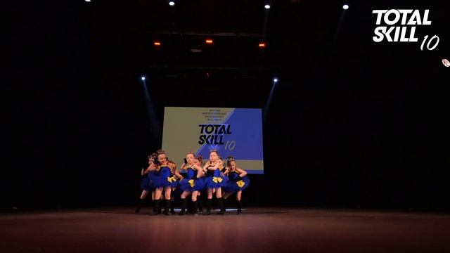Студия современного танца Интеграция - Банана party | Эстрадный танец 4-6 лет | TOTAL SKILL 10 смотреть онлайн