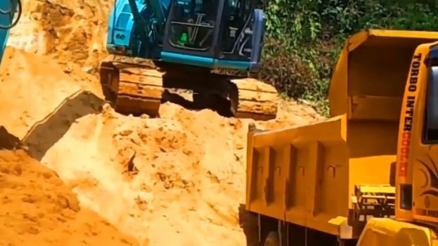 RC TRUCKS AND CONSTRUCTION MODELS RC DIGGER LIEBHERR LOAD UP SCANIA HEAVY HAULAGE TRUCK смотреть онлайн