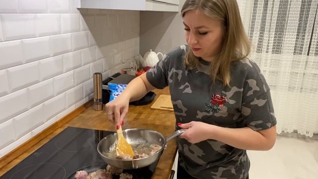 Простая и ОЧЕНЬ вкусная Тушёная картошка с мясом/Покупки/Костя и Ира смотреть онлайн